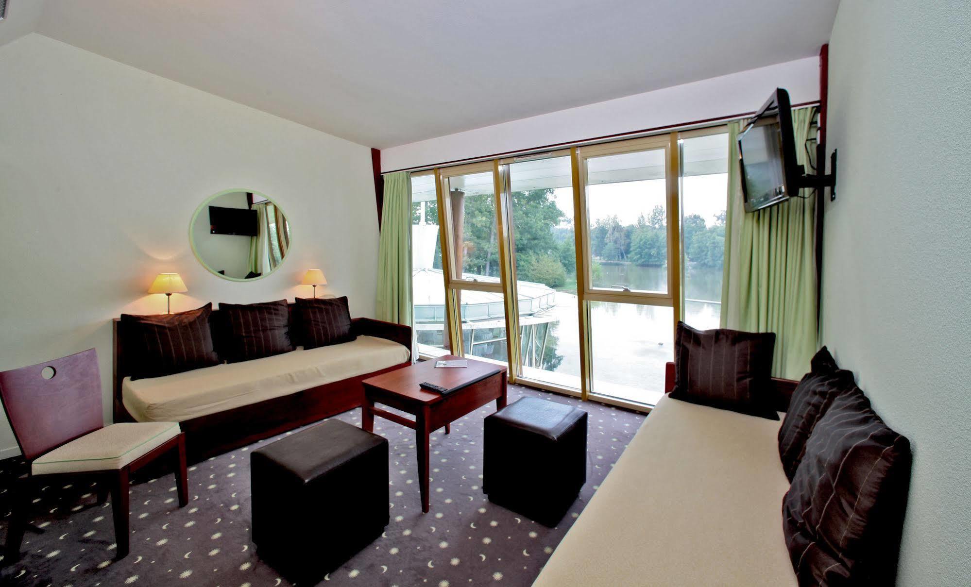 Logis Des Lacs D'Halco Hagetmau エクステリア 写真